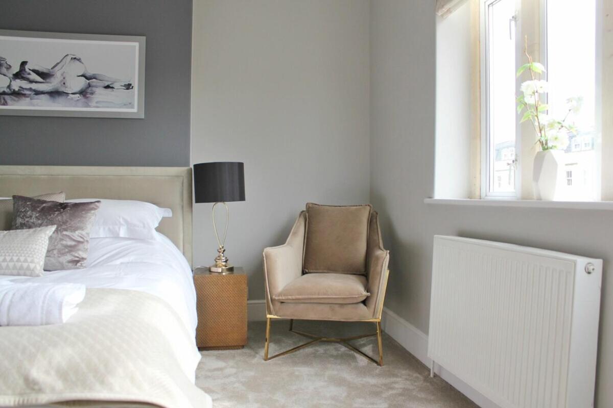 ※ Lovely House- With Parking ※ Vakantiehuis Bath